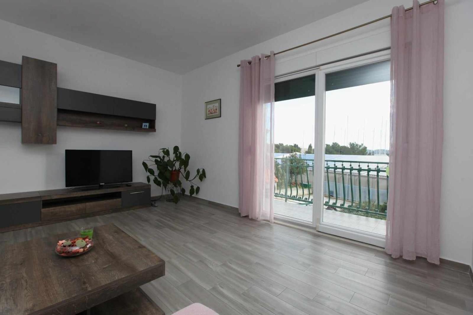 Apartmani Ivana Trogir Zewnętrze zdjęcie
